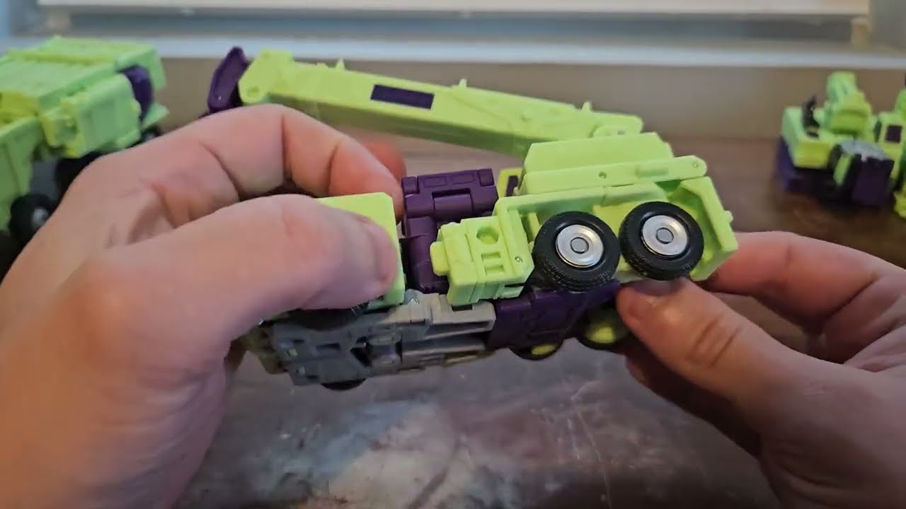 Transformers Studio Series 86 The Movie Long Haul & Hook