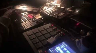 Mpc500 boom bap beat mute playing to view how to built the beat