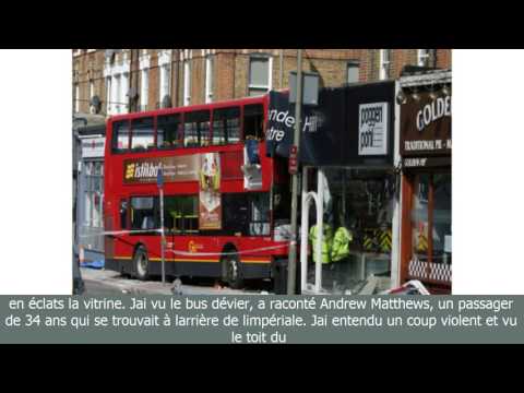 Un Bus A Imperiale S Encastre Dans Un Magasin A Londres Dix
