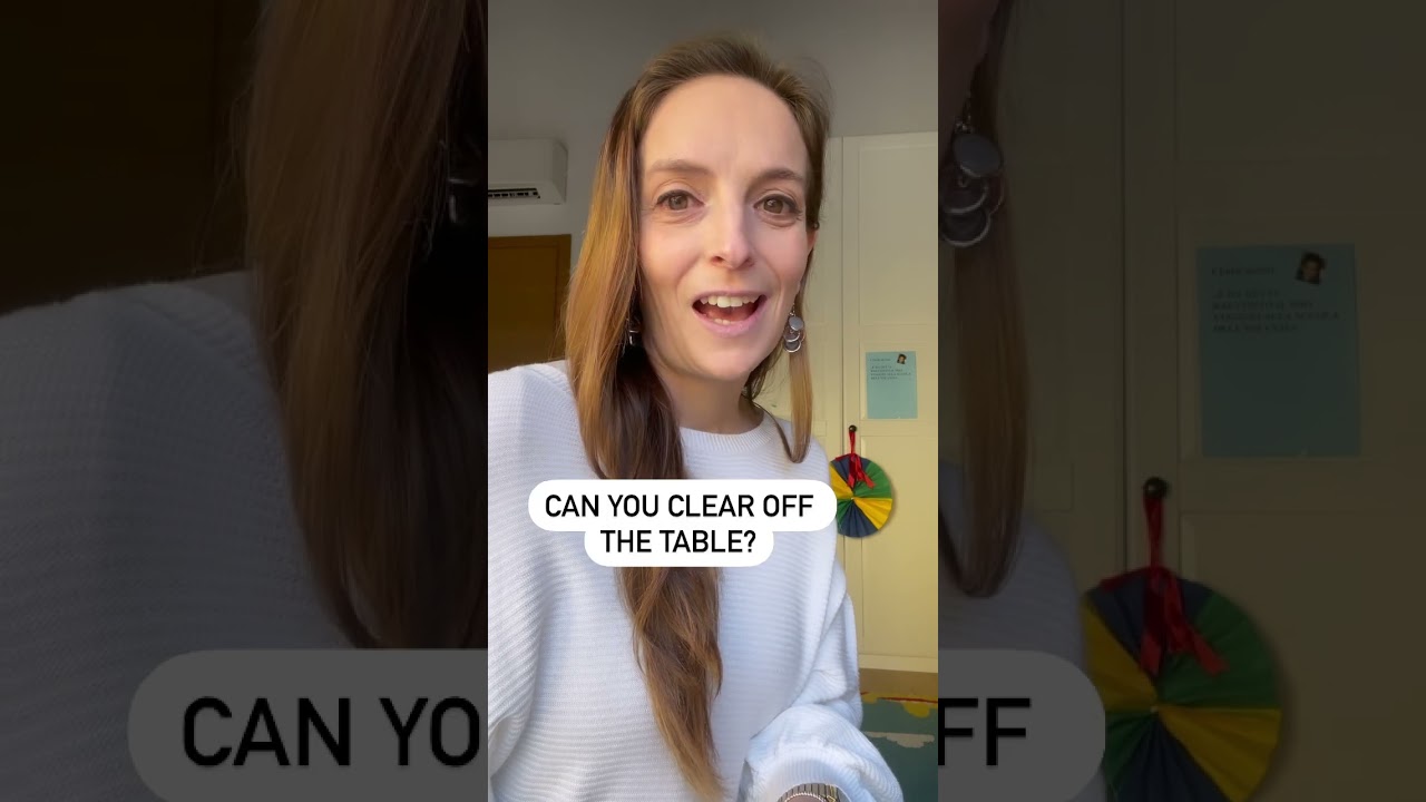 Sgomberare il tavolo in inglese