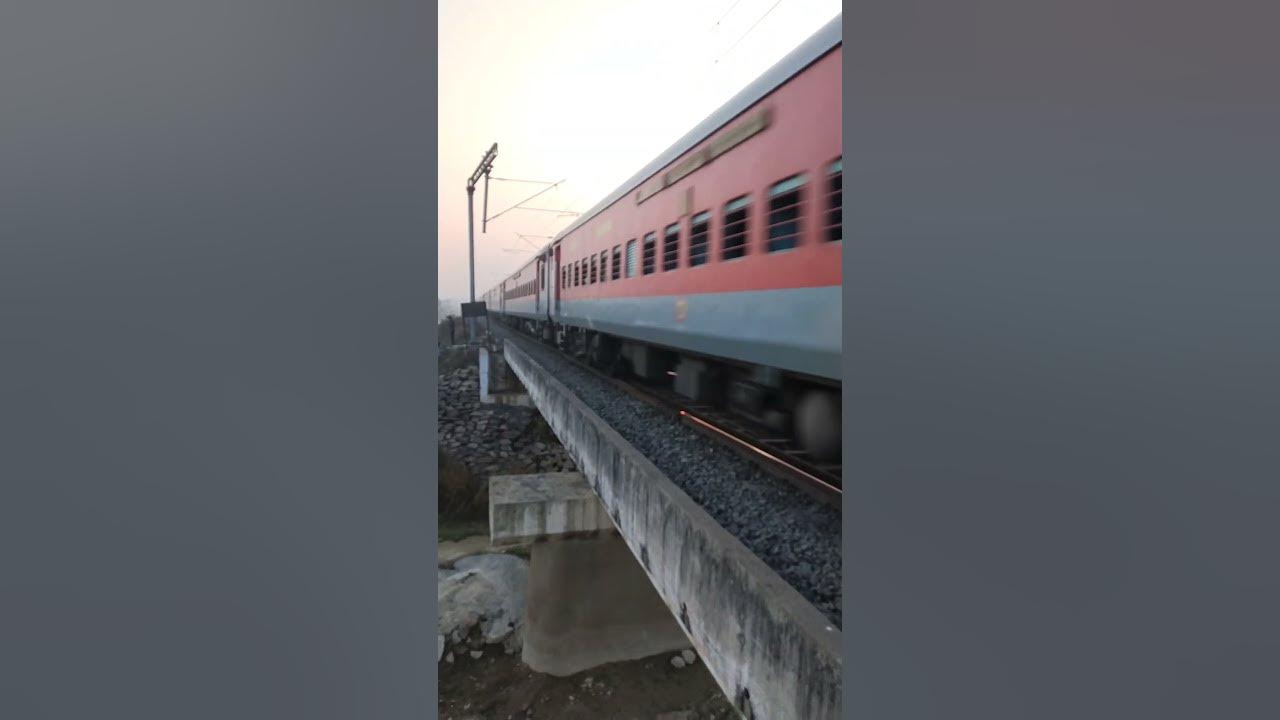 train-godan-express-ltt-to-gkp-youtube