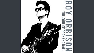 Video voorbeeld van "Roy Orbison - [I'd Be] A Legend in My Time"