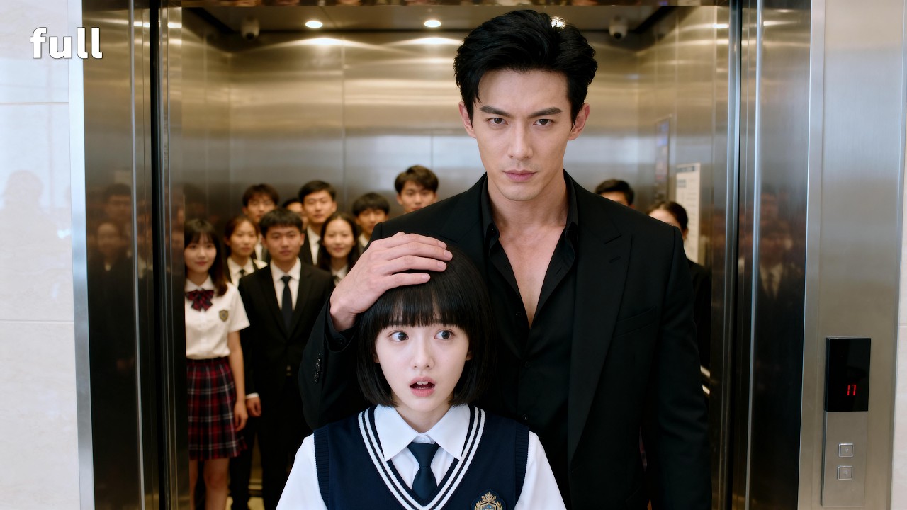 लिफ्ट से निकाली गई इंटर्न सीईओ की पत्नी है? पहले दिन परेशान, उसका आवाज सबको चौंका देगा।