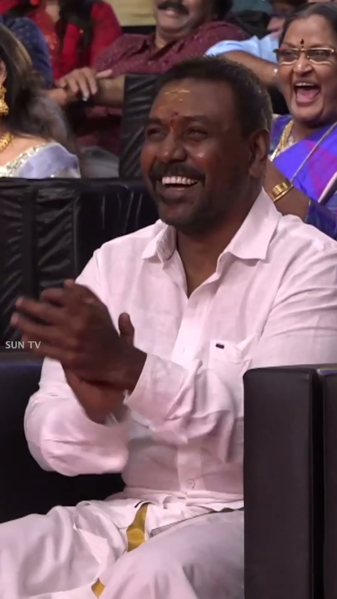 இந்த நடைக்கு நாங்க அடிமை அய்யா ? | #Throwback | Ninaithale Inikum | Sun TV #shorts