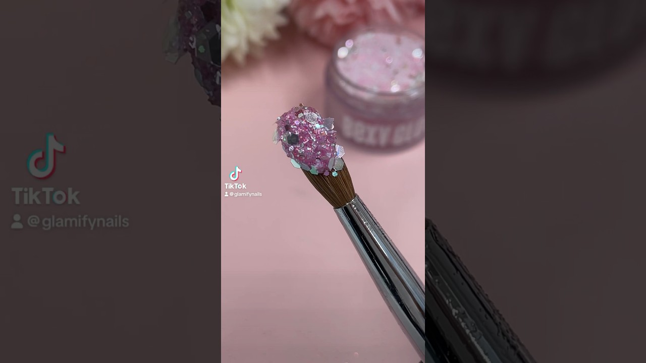 Swatching ‘Pink Paradise’ from bexyglow today 💖 