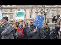 Manifestation des agriculteurs  paris  la profession  bout de nerfs