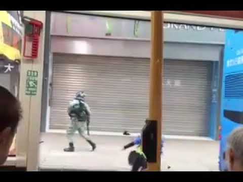 10.13 旺角暴徒意徒搶槍 Mong Kok mobs robbing guns