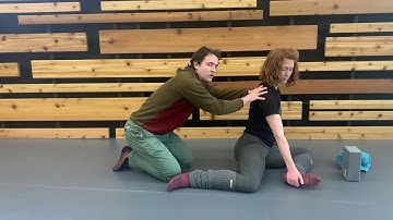 Kinstretch: Distracted Hip Internal Rotation (IR)