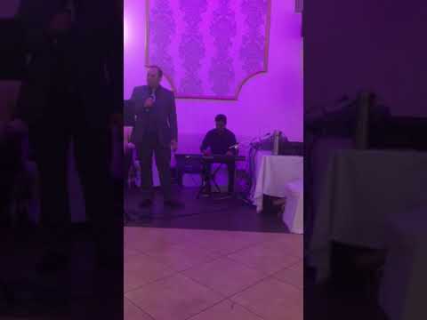 Is reshmi pazeb ki jhankar ke sadqe. Live singing.