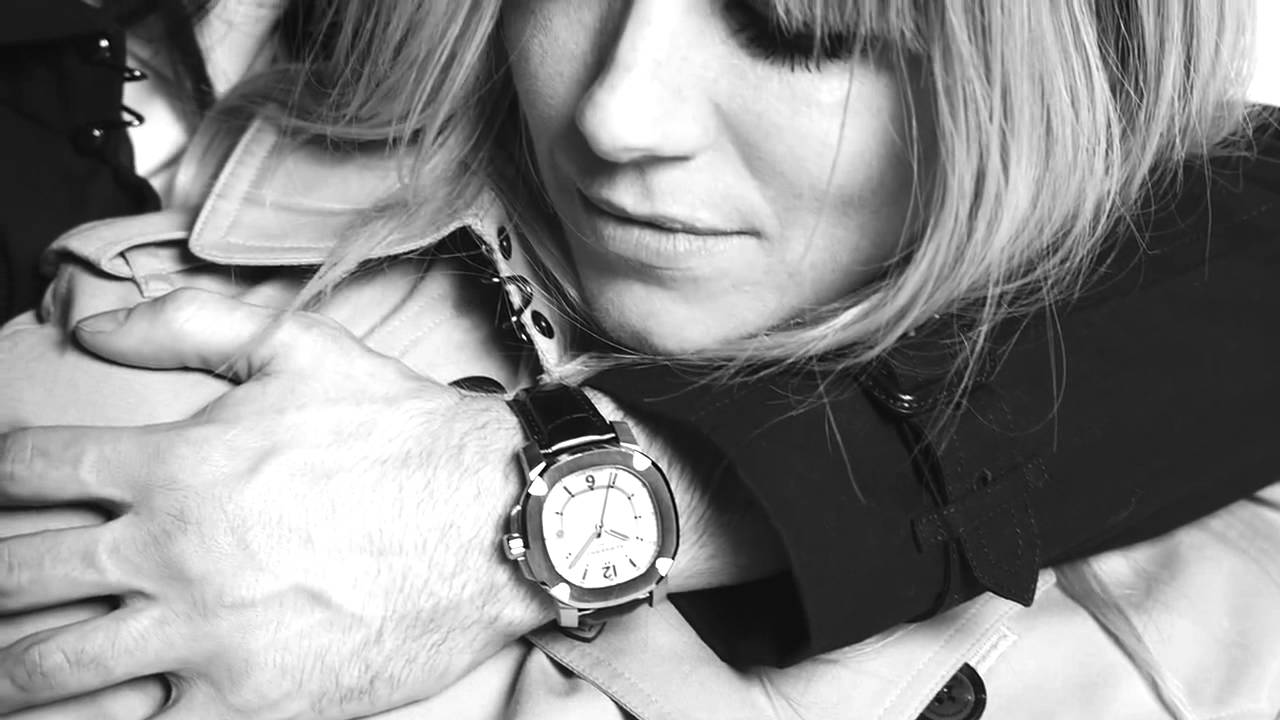 ''Trench Kisses'' The Burberry A/W13 Campaign.