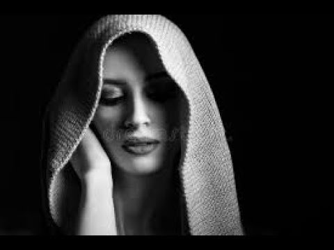 ليلى انا هي التي تهرب من ليلى