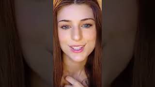 #5361 #stunning beauty @ Felize Periscope vlog
