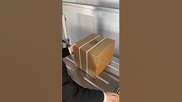 Fully automatic strapping machine Automatically strap cartons, making the strapping more secure.