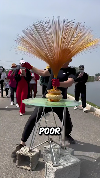 Beautiful Golden Wire Art 😳