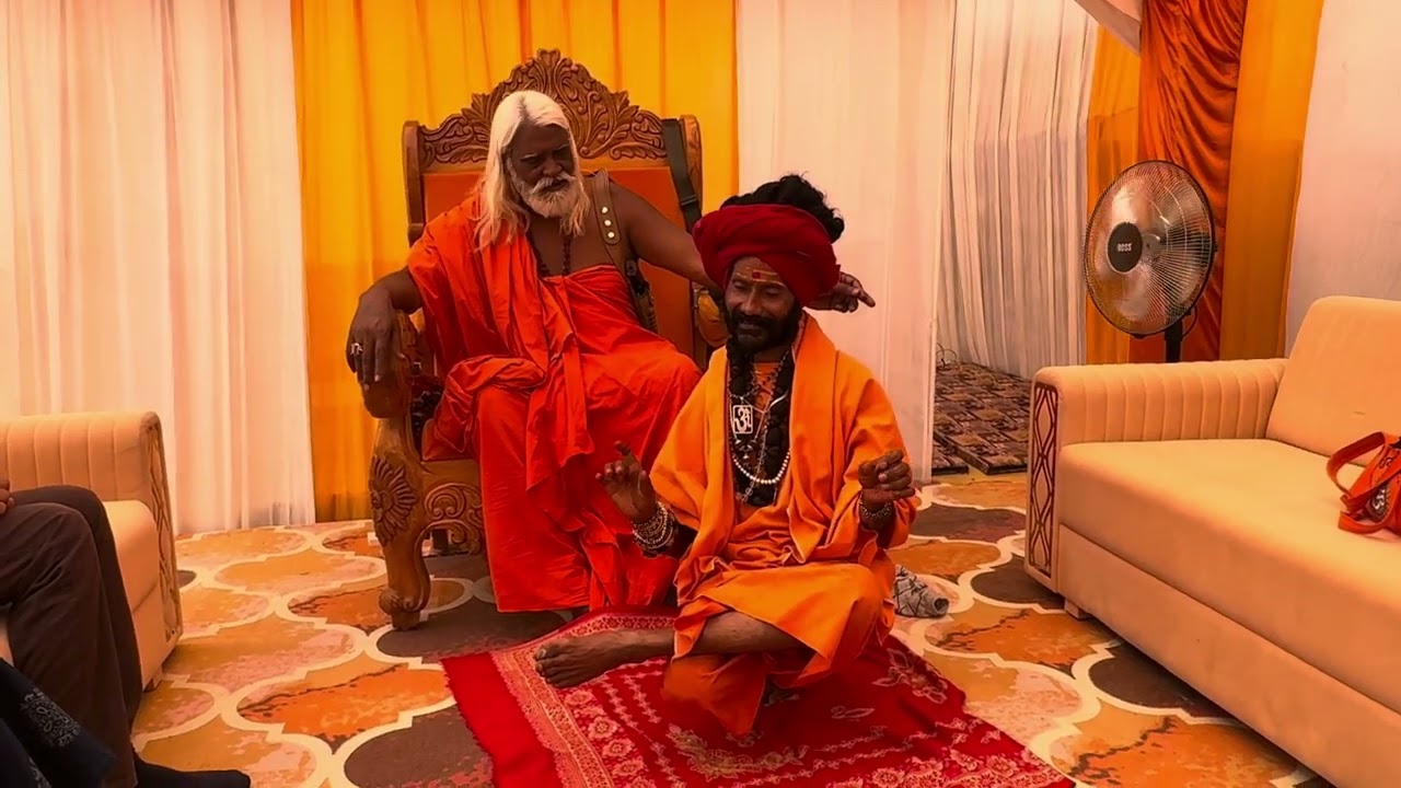 Girnari Aghori Saadhu demonstrating Shiv Nirvan Mudra and other Yogic Shakti Mudras