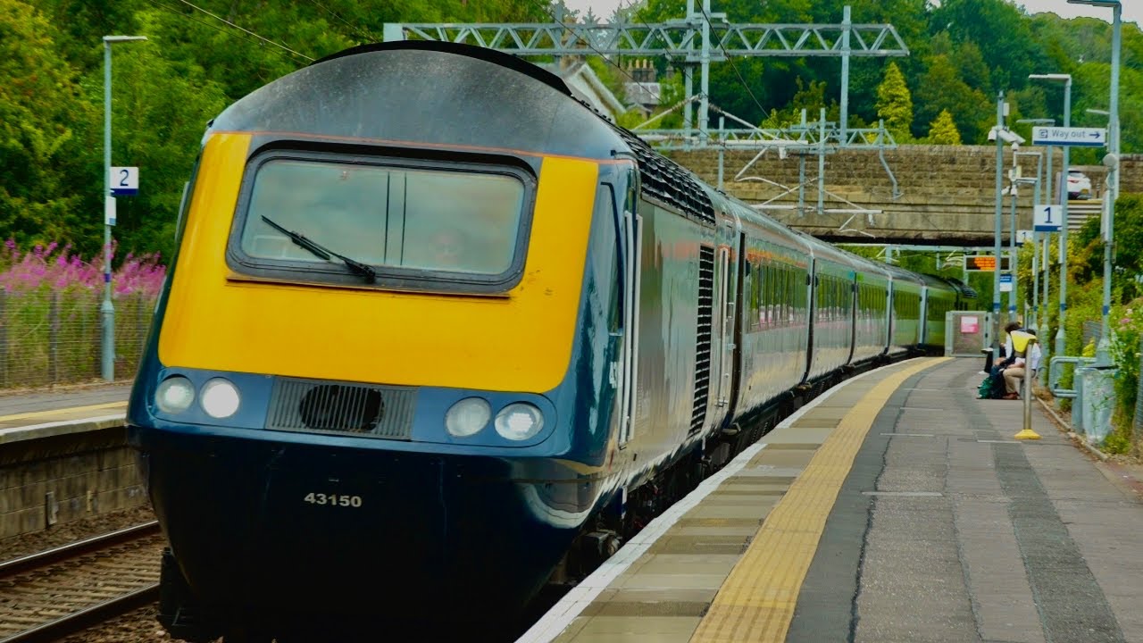 Trains at Bridge of Allan - 11/08/25