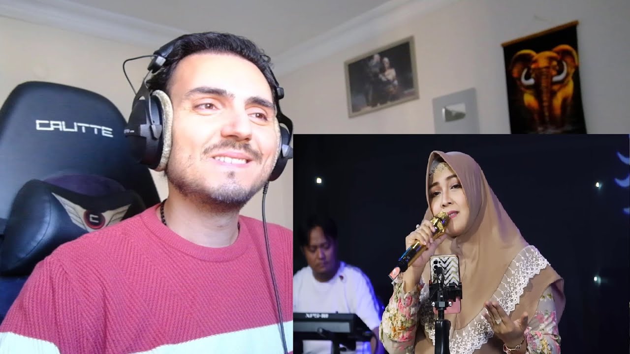 MENYESAL (Mansyur. S) cover Lusiana Safara Reaction