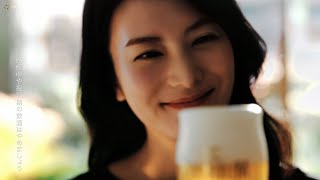 柴咲コウ、ビール注ぎシーンに一苦労！？　「ザ・プレミアム・モルツ」新TVCM