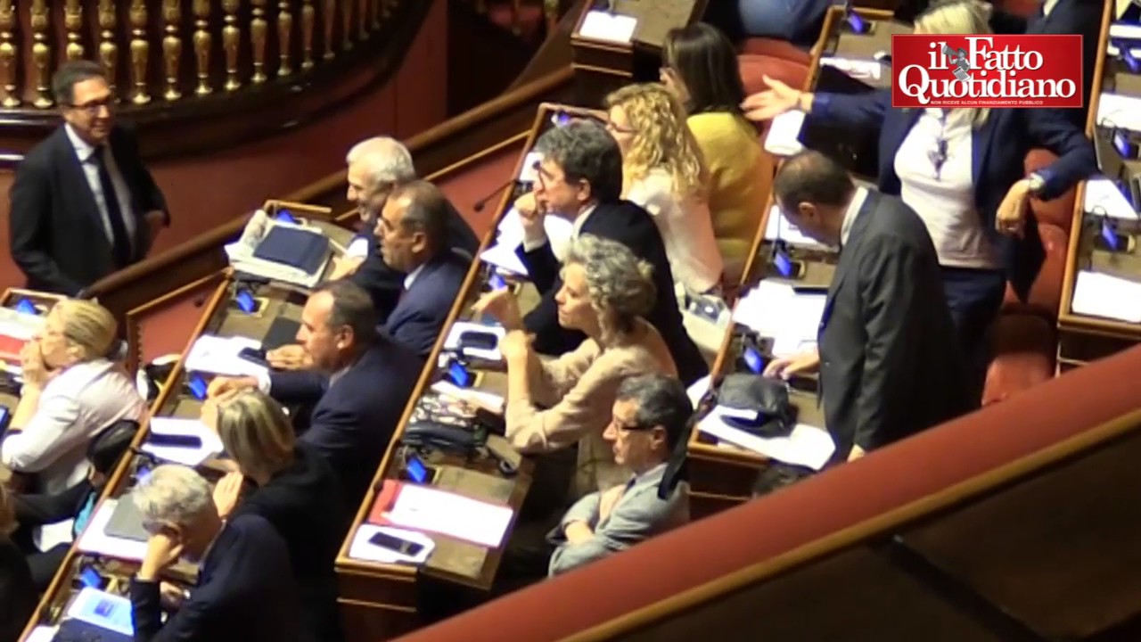 Ius soli, bagarre in aula. Senatore Volpi a Grasso: 