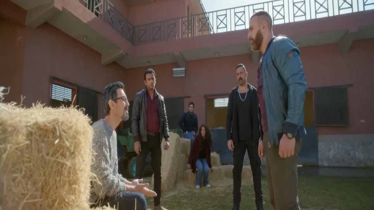 أقوى مشهد أكشن في هروب اضطراري 🔥 مواجهة نارية بين السقا وكرارة والعوضي 😳😱