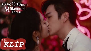 O Ve Onun Mükemmel Kocası 21 Qin Shi, Kendi Isteğiyle Yang Huayı Düğününde Öptü