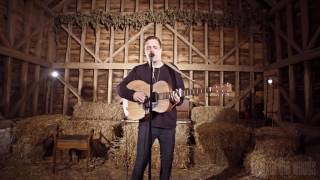 'Kicking Roses' - Benjamin Francis Leftwich // In The Woods Barn Session 2016 chords