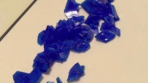 Come si crea un cristallo in casa?