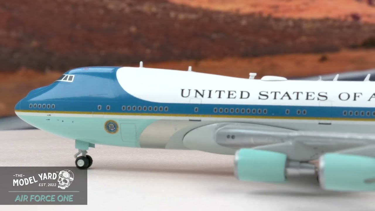 Air Force One VC-25A Die-Cast Model - YouTube