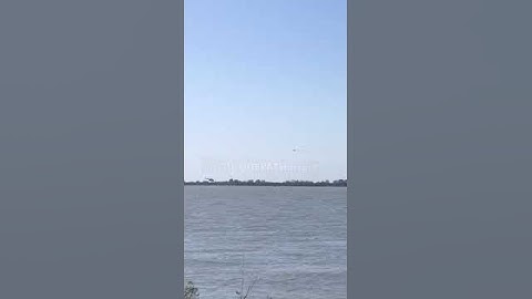 Воздушный бой между Су-30СМ ВКС России и вертолетом ВМС Украины