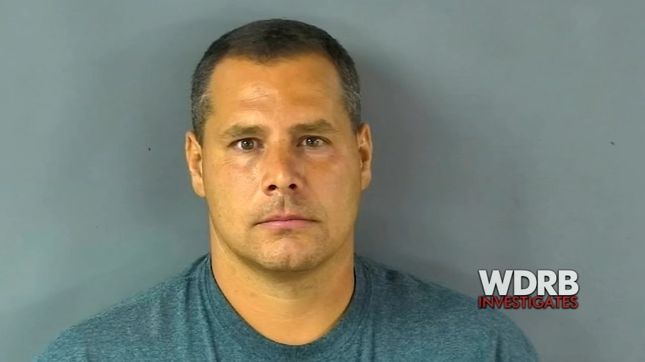 Осужденный за убийство Кристал Роджерс, Брукс Хаук все еще пытается управлять своим бизнесом из т...