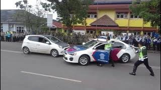 Atraksi Mobil Polisi Kejar Pelaku...