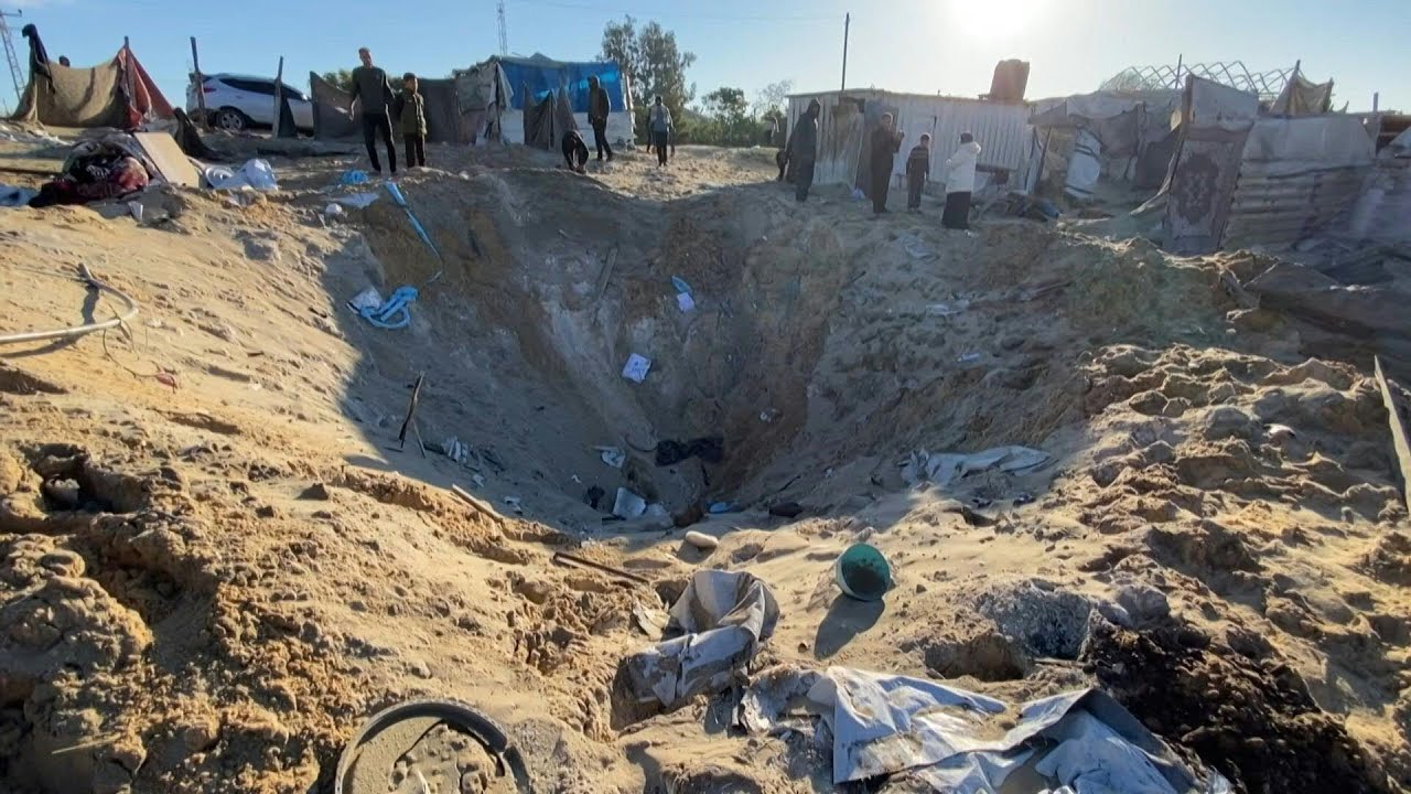 Israel lanza una ofensiva en el sur de la Franja de Gaza | AFP - YouTube