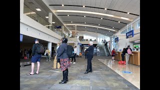 Travelers say airports packed to pre-pandemic levels over holidays