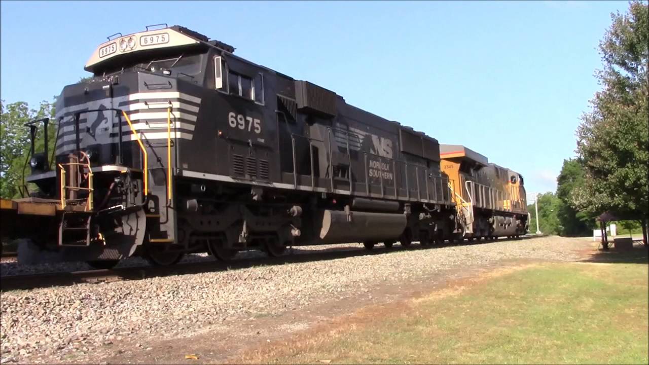 Busy Friday morning at Jenkinsburg, GA