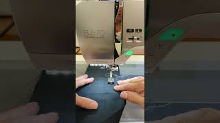 All about Hover on your BERNINA Sewing Machine with electronic presser foot up/down