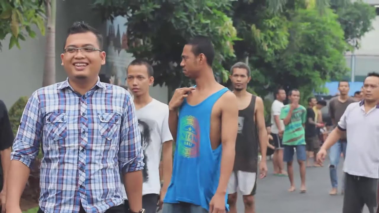 Petugas dan Narapidana Rutan Cipinang Melakukan Senam Pagi