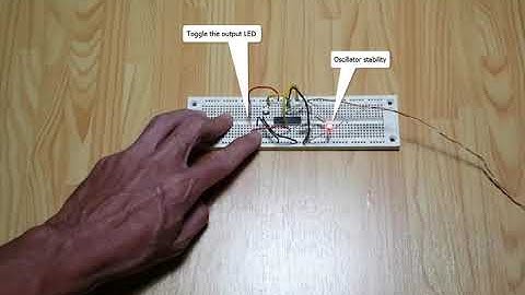 PIC16F818 internal oscillator with digital I/O example in XC8