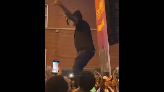 Celebrity Trick Daddy perfroming live Wealth