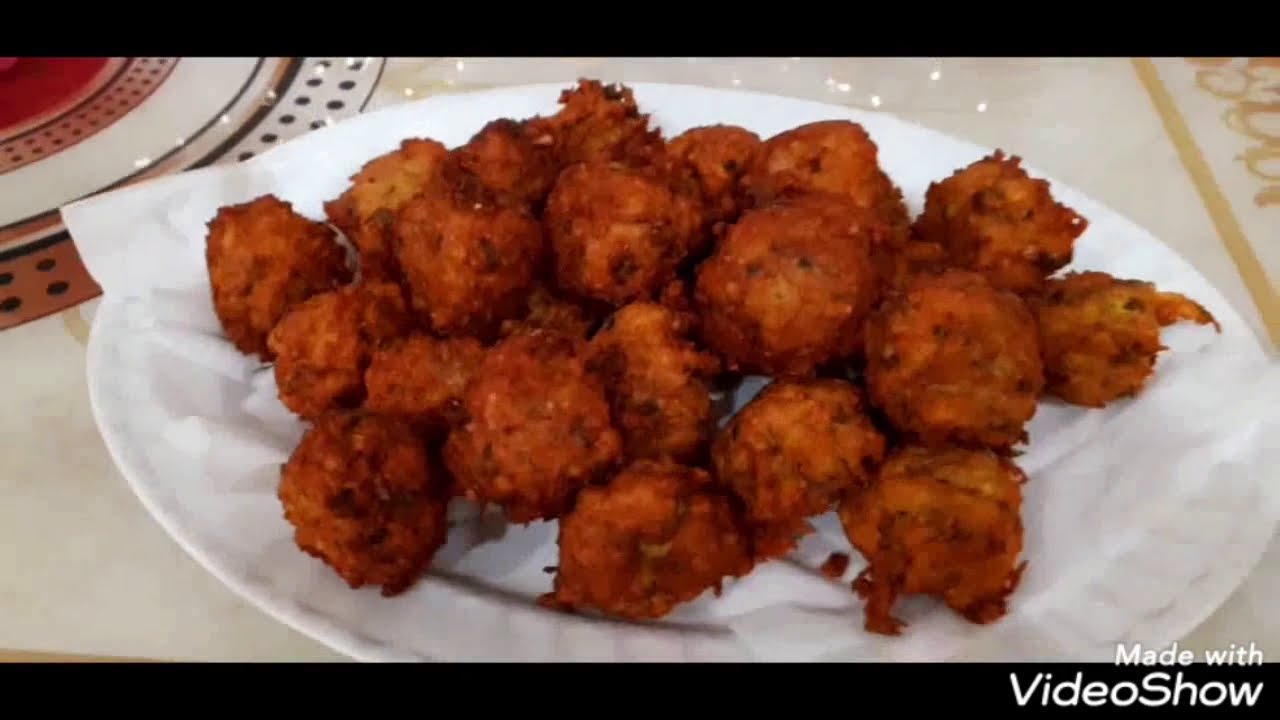 الباكورة الهندية  مع فطائر مقرمشة من الخارج وفارغة وطرية من الداخل سريعة التحضير في المقلاة