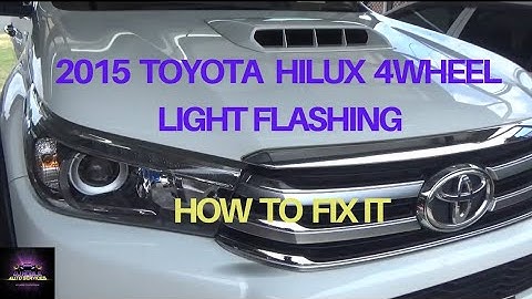 2015 Toyota Hilux: Vierwielaandrijving knippert. 4Lo en 4H schakelen niet. Problemen met de tusse...