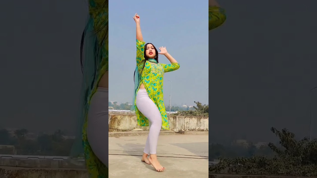 Desi Hot leggings dance 