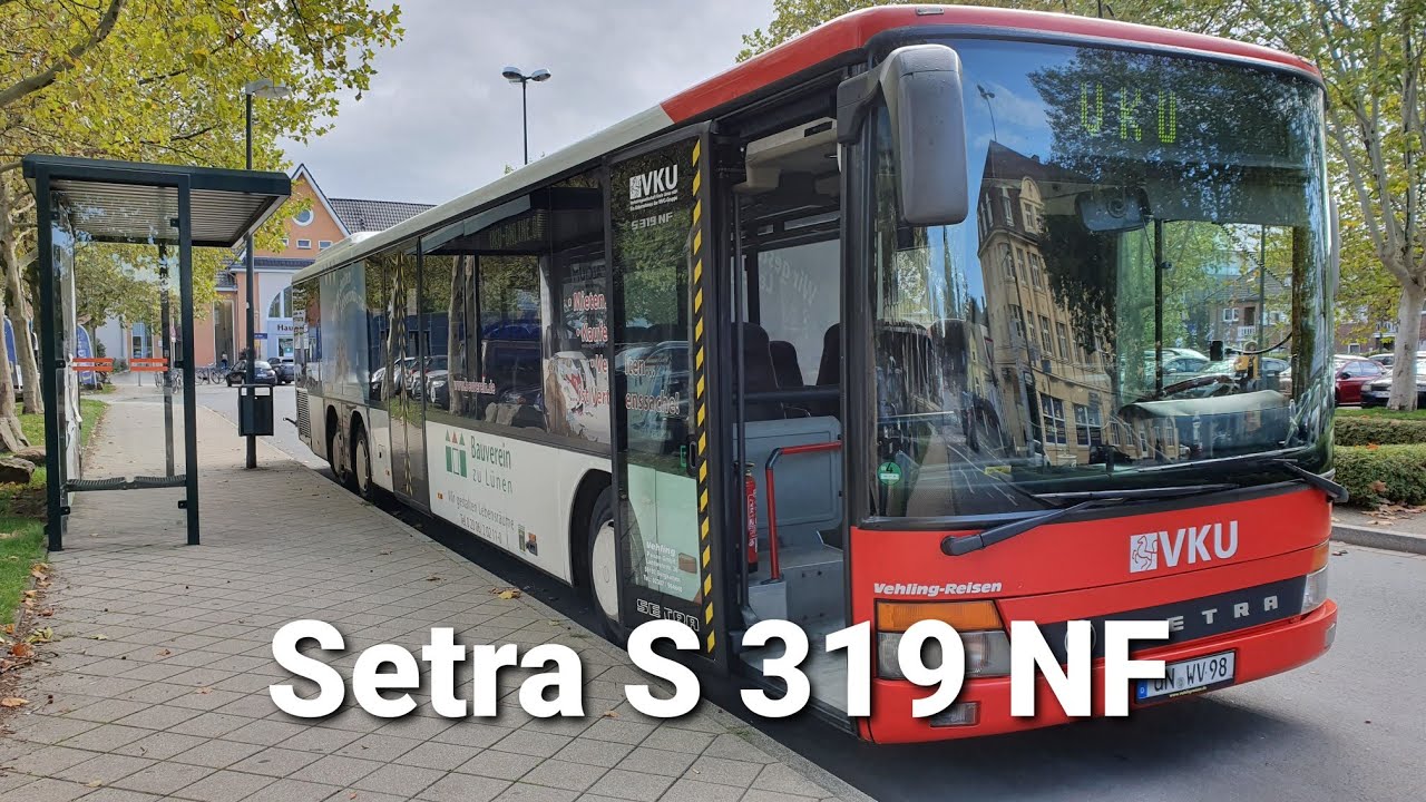 Mehmet Oe stellt ein Setra S 319 NF vor Wagen 98