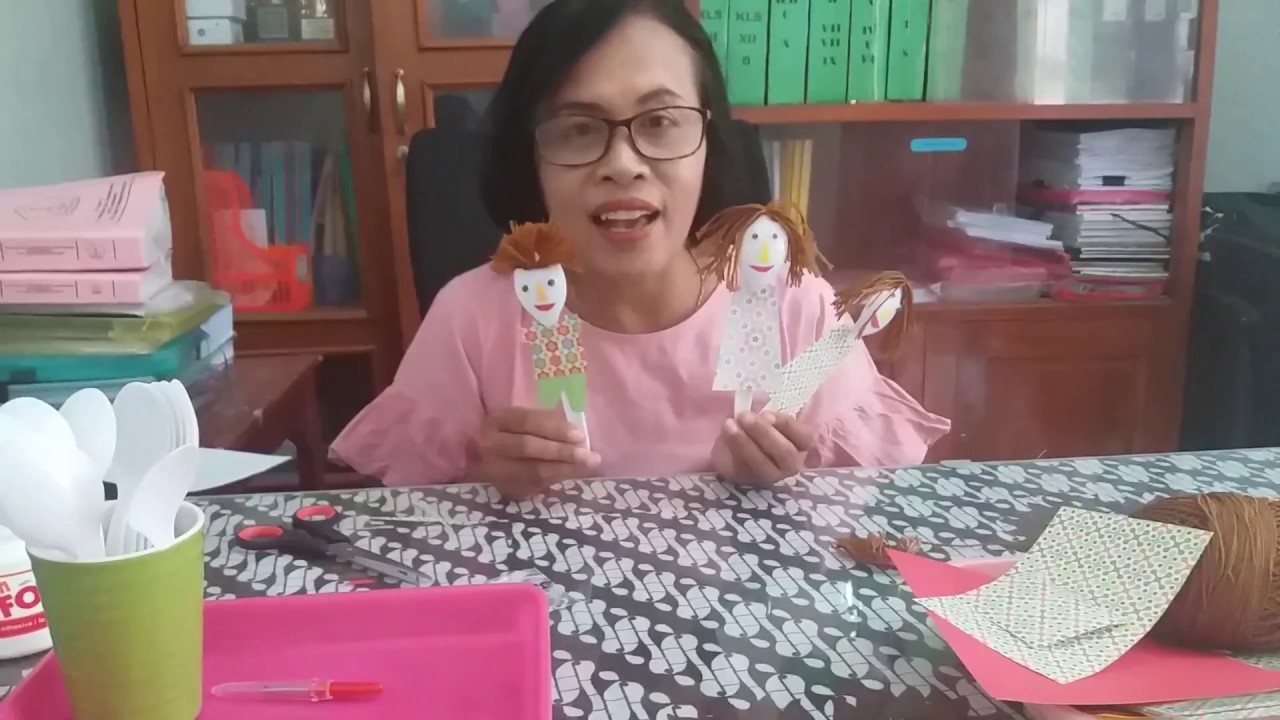  Boneka  Sendok  Plastik  YouTube