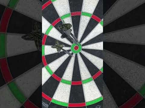 Day 2: How many darts until I hit 100 bullseyes? #darts #bullseye #dartcounter 3/100