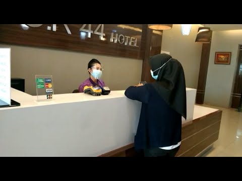 Video: Apa yang dimaksud dengan Uang Muka untuk Reservasi Hotel?