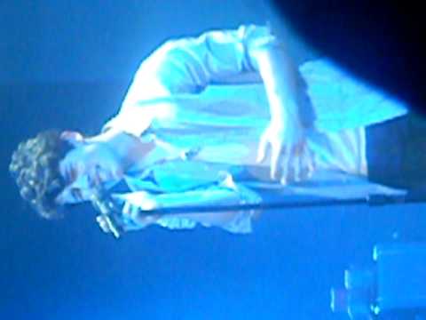 Nick Jonas 1.10.10 Philly Stay...he cried!