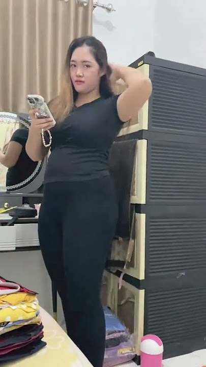 Tante montok legging ketat