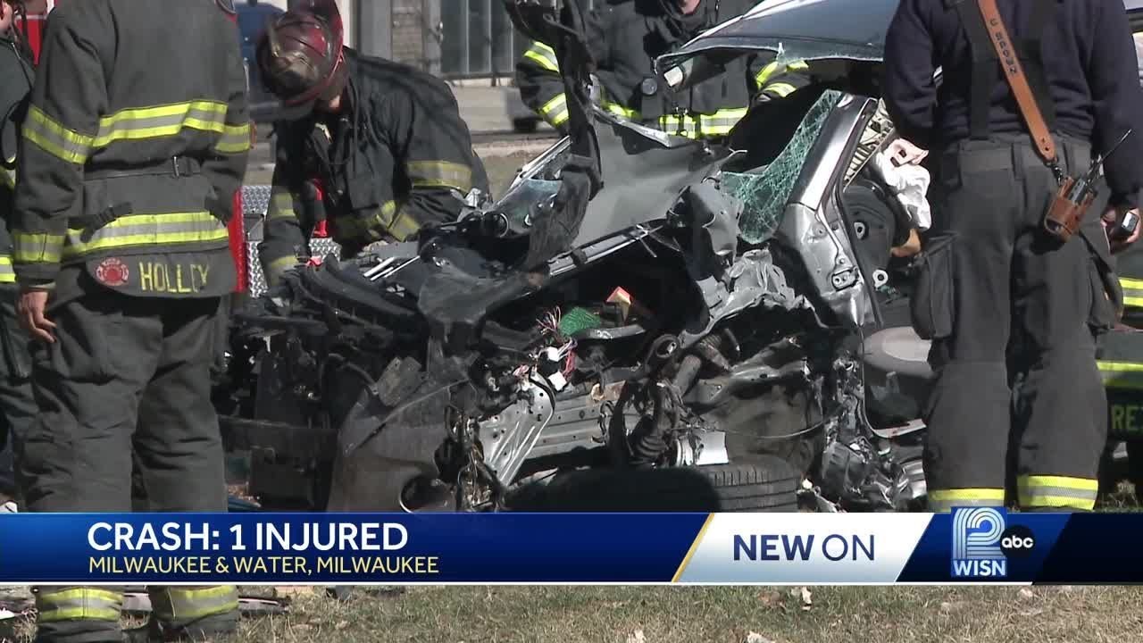 Driver extricated from SUV after crash in Milwaukee - YouTube