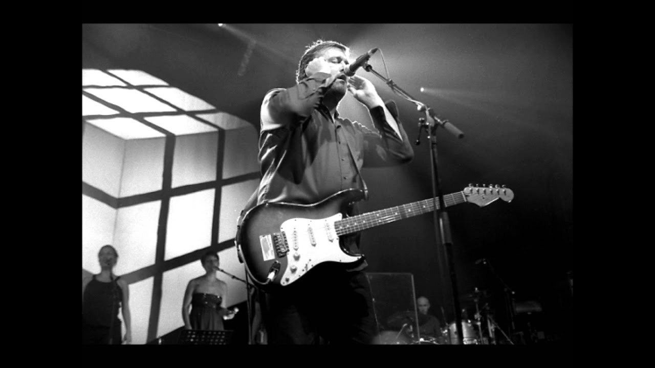 Watch Elbow - Switching Off (Live from London) on YouTube Watch Elbow - Switching Off (Live from London) on YouTube