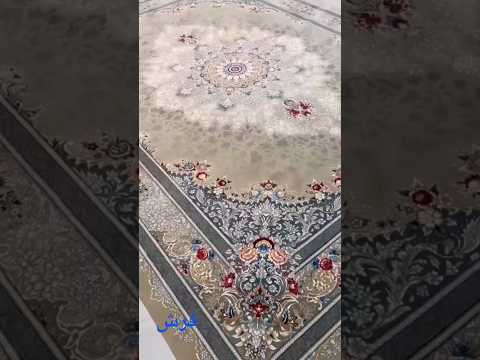 فرش ماشینی چیدمان دکوراسیون منزل فرش ۷۰۰شانه تراکم۲۵۵۰ خانه طرح تارا رنگ زمینه فیلی